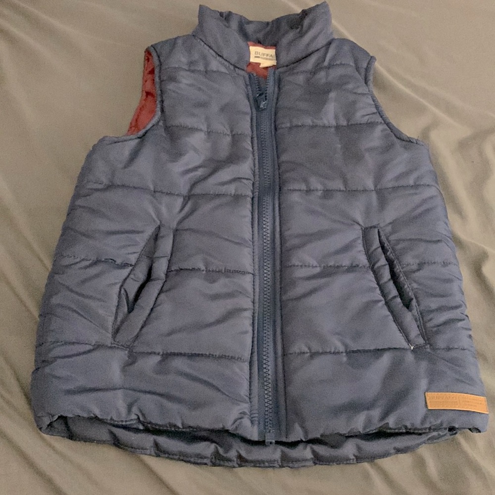 Buffalo David Bitton boys zip up puffer vest. Great for pairing with snow pants!